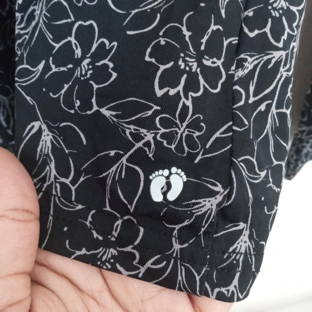 Hang Ten Rash Guard Long Sleeve Black Floral Top UV Protection UPF 50+ - Picture 7 of 9